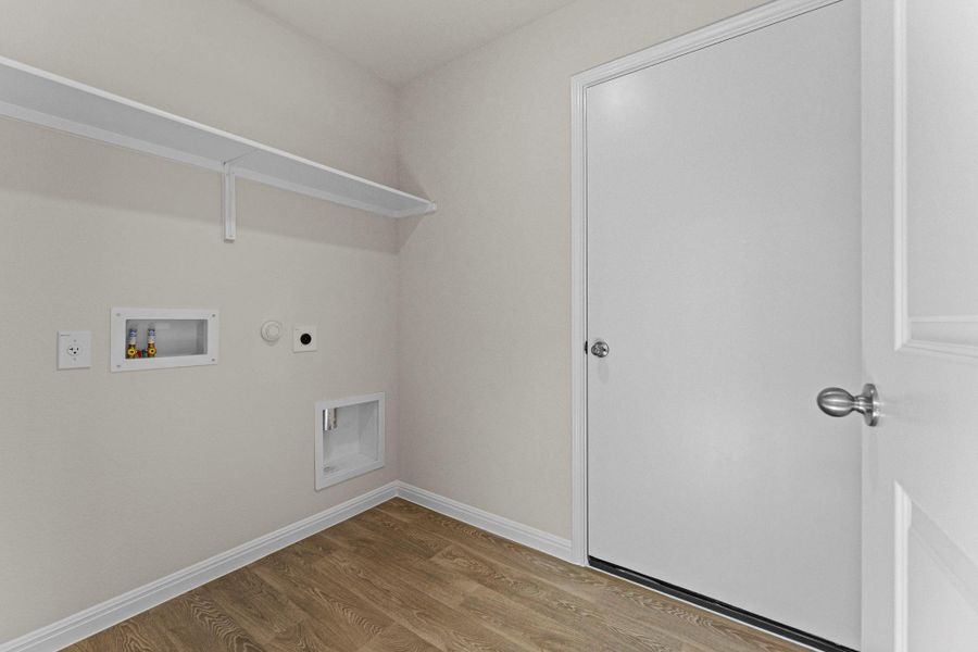 Spacious, unfurnished interior of a new home in Whisper South, San Marcos (Image 12). Spacious, unfurnished interior of a new home in Whisper South, San Marcos (Image 12).