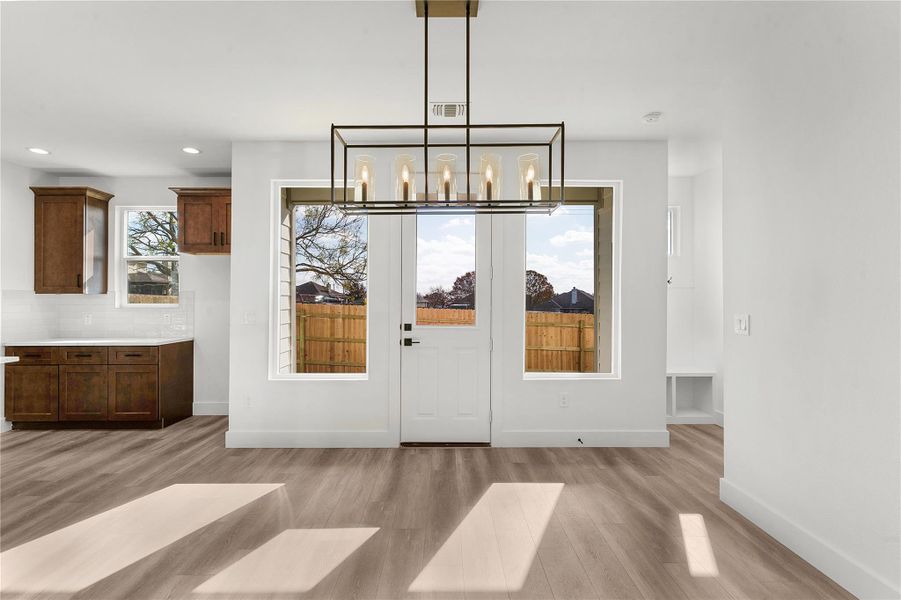 Spacious, unfurnished interior of a new home in , Burnet (Image 15).