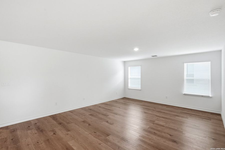 Spacious, unfurnished interior of a new home in Lily Springs, Seguin (Image 29). Spacious, unfurnished interior of a new home in Lily Springs, Seguin (Image 29).