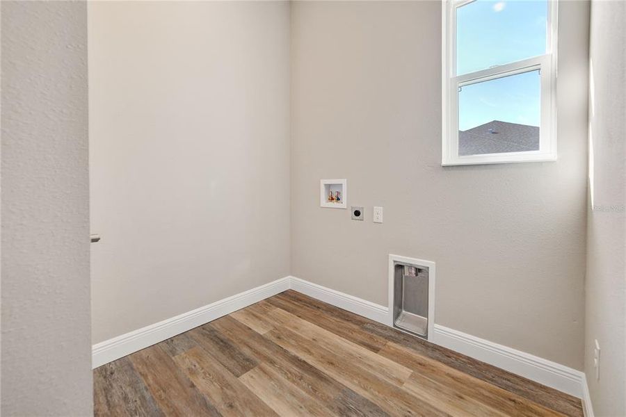 Image 33 of a home in .