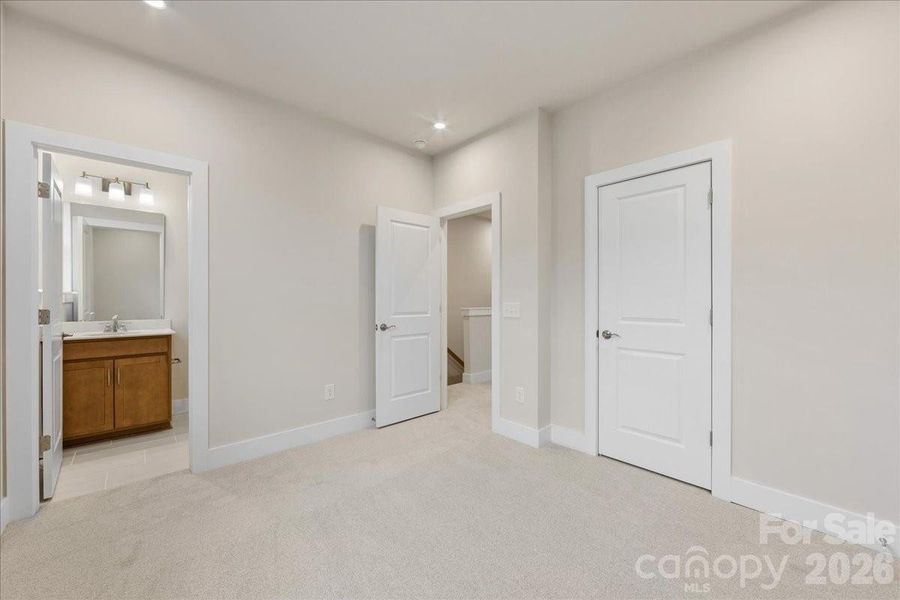 Secondary Bedroom en Suite