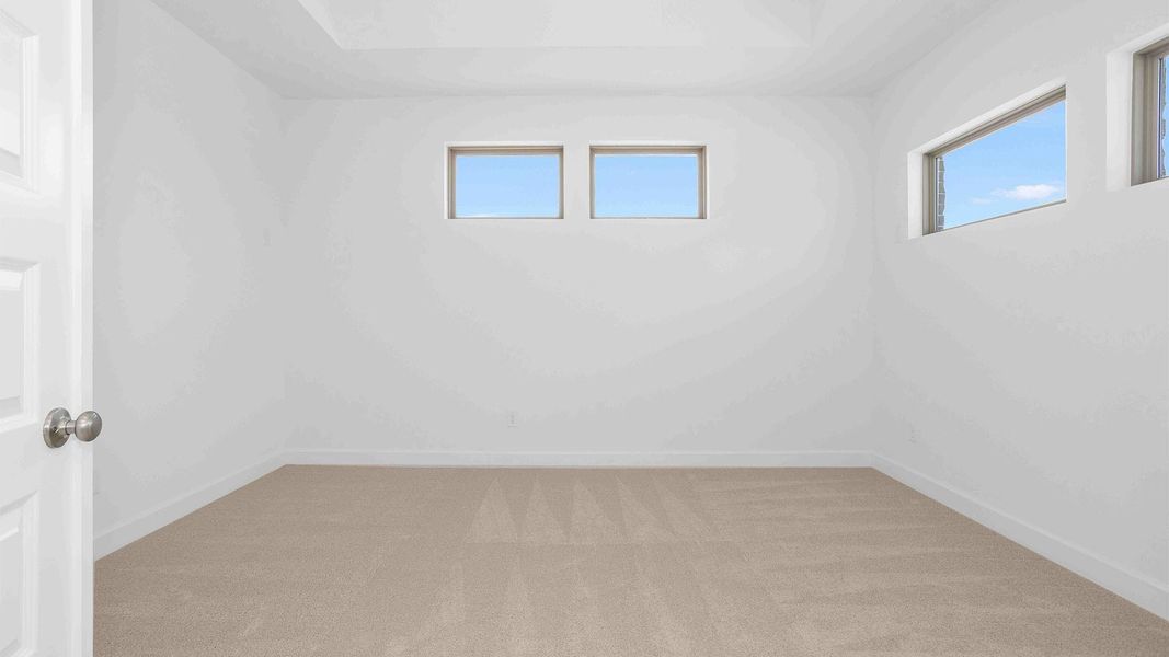 Spacious, unfurnished interior of a new home in Elyson, Katy (Image 7).