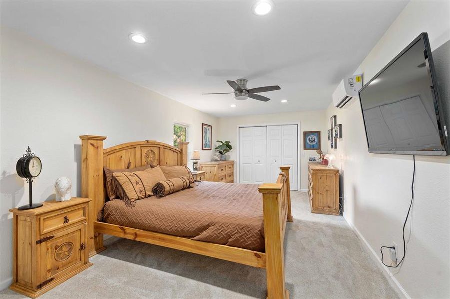 Furnished interior view inside a new home in , Brownwood (Image 9).