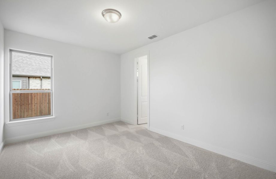 4br New Home in Waxahachie, TX.  - Slide 24