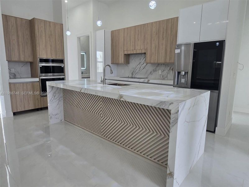 Furnished interior view inside a new home in , Cape Coral (Image 10).