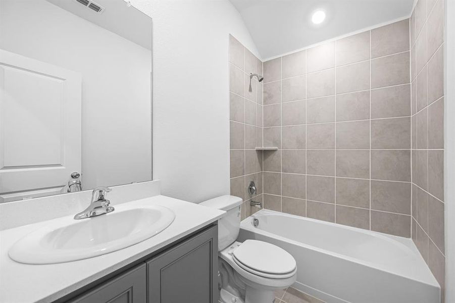 2605 Glacier Road ~ Ready Now