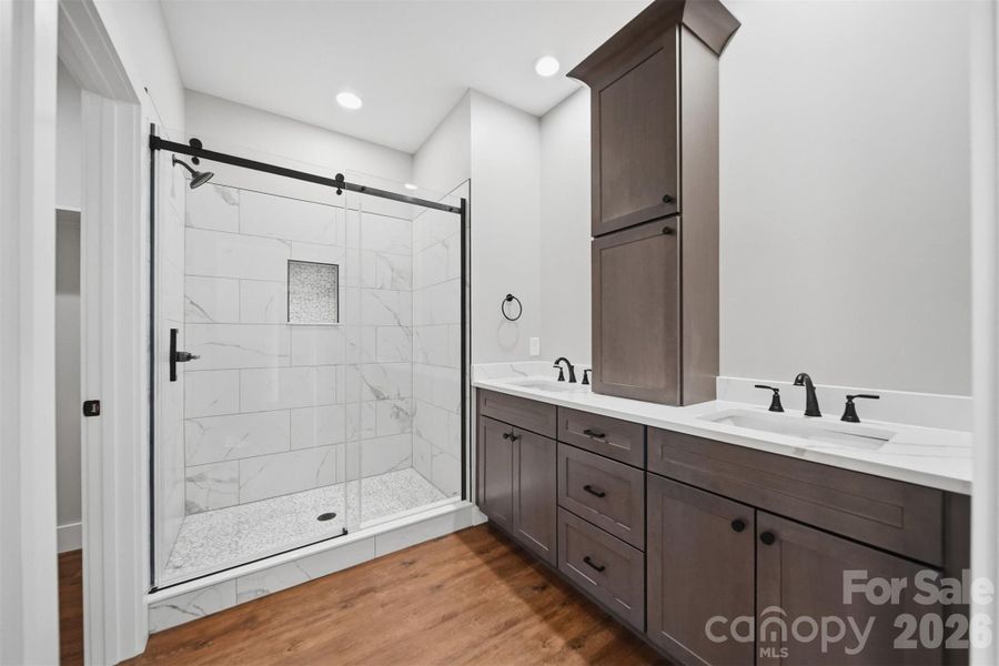 Furnished interior view inside a new home in , Lenoir (Image 13).