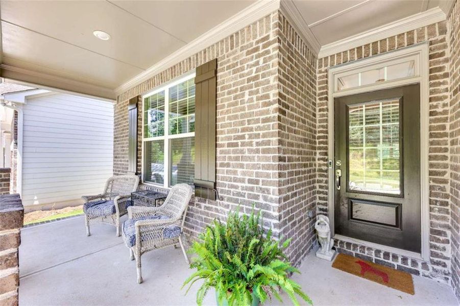 Exterior details and patio area of a home in , Gainesville (Image 4).