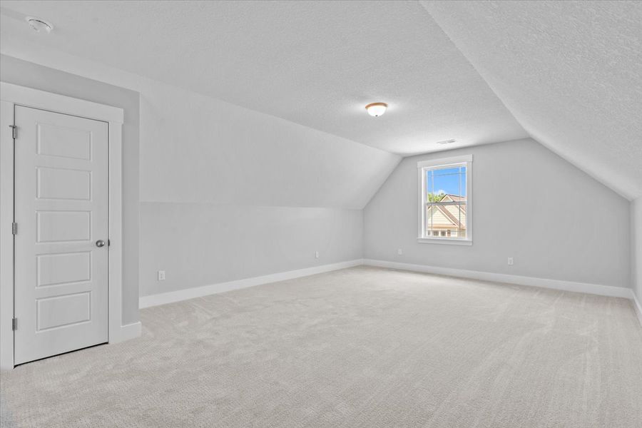 Representative unfurnished interior of a home built from the Hartford Elite by Enchanted Homes in Pointe Summit, Slater-Marietta (Image 41).