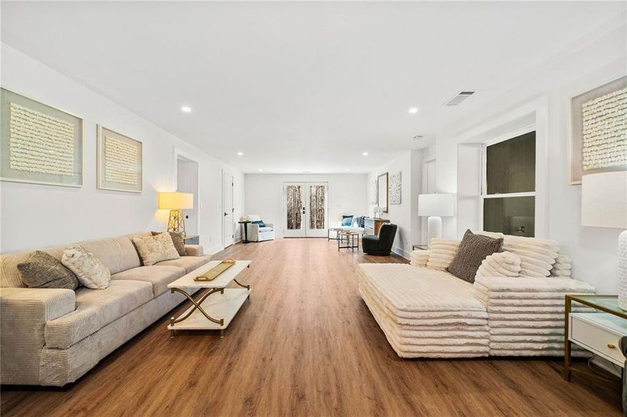 Furnished interior view inside a new home in , Jasper (Image 60). Furnished interior view inside a new home in , Jasper (Image 60).