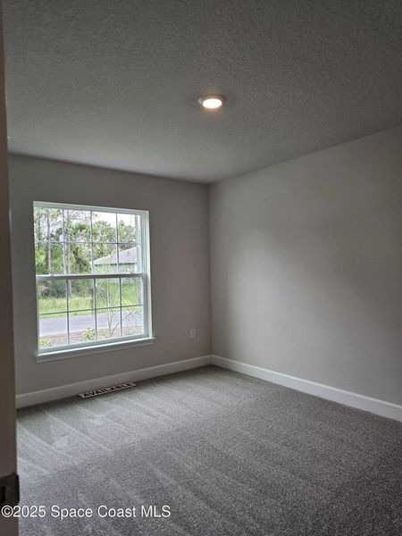 Spacious, unfurnished interior of a new home in Palm Bay, Palm Bay (Image 12).