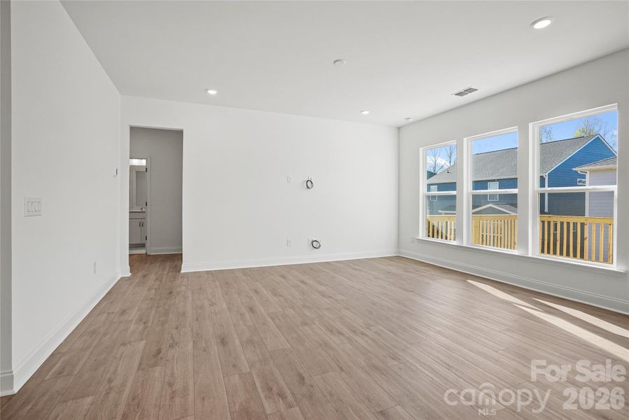 Spacious, unfurnished interior of a new home in Cannon Run, Concord (Image 20).