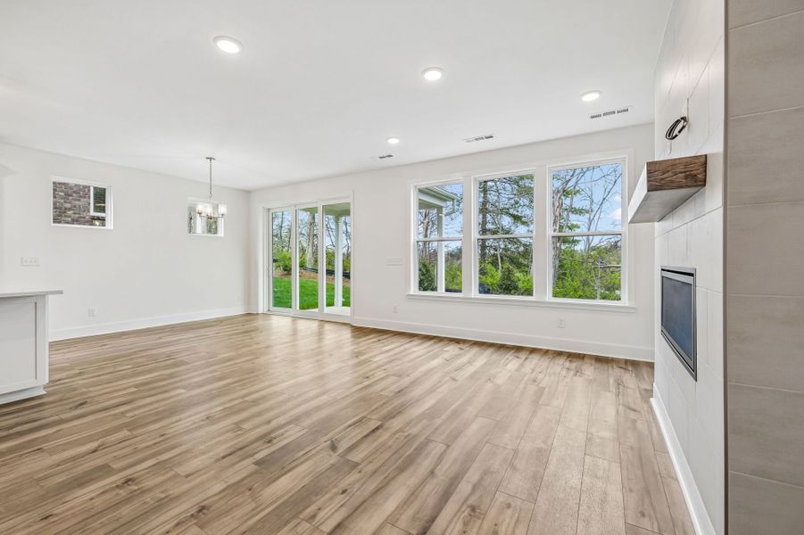 Spacious, unfurnished interior of a new home in Devonshire, Mount Juliet (Image 25).