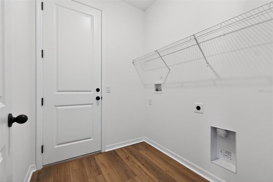 Spacious, unfurnished interior of a new home in Trailside, Mount Dora (Image 8).