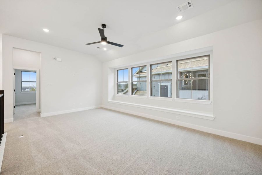 Spacious, unfurnished interior of a new home in The Grove Frisco, Frisco (Image 29).