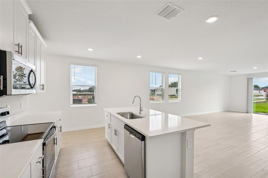 Furnished interior view inside a new home in , Lake Hamilton (Image 7).