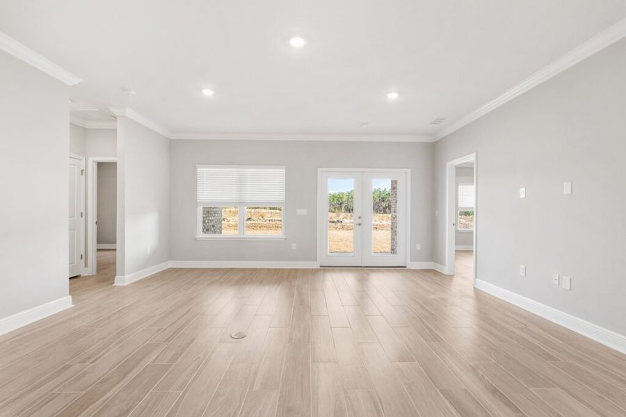 Spacious, unfurnished interior of a new home in Lake Merial, Panama City (Image 23). Spacious, unfurnished interior of a new home in Lake Merial, Panama City (Image 23).