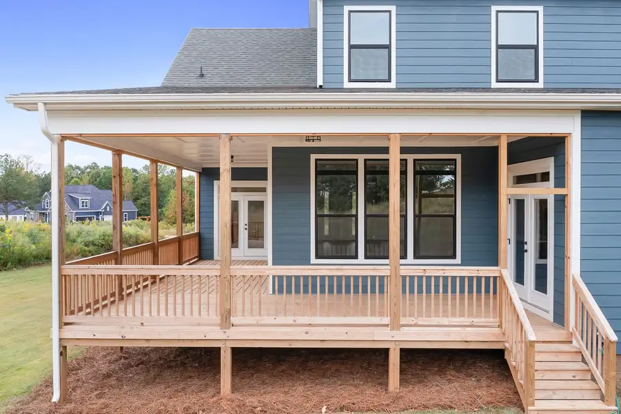 Representative exterior details of a home built from the Berkeley by Greybrook Homes in Harbor Watch, Statesville (Image 3).