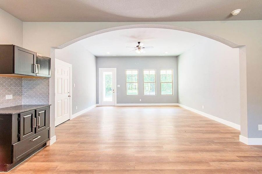 Spacious, unfurnished interior of a new home in , West Tawakoni (Image 22).