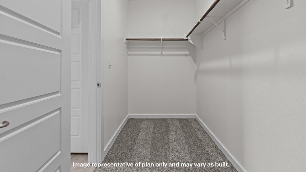 Spacious, unfurnished interior of a new home in Northwest Passage, Midland (Image 18).