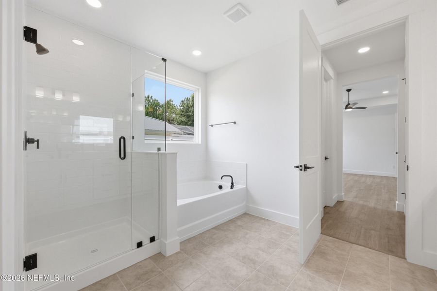 Furnished interior view inside a new home in Palm Coast Homes, Palm Coast (Image 16).