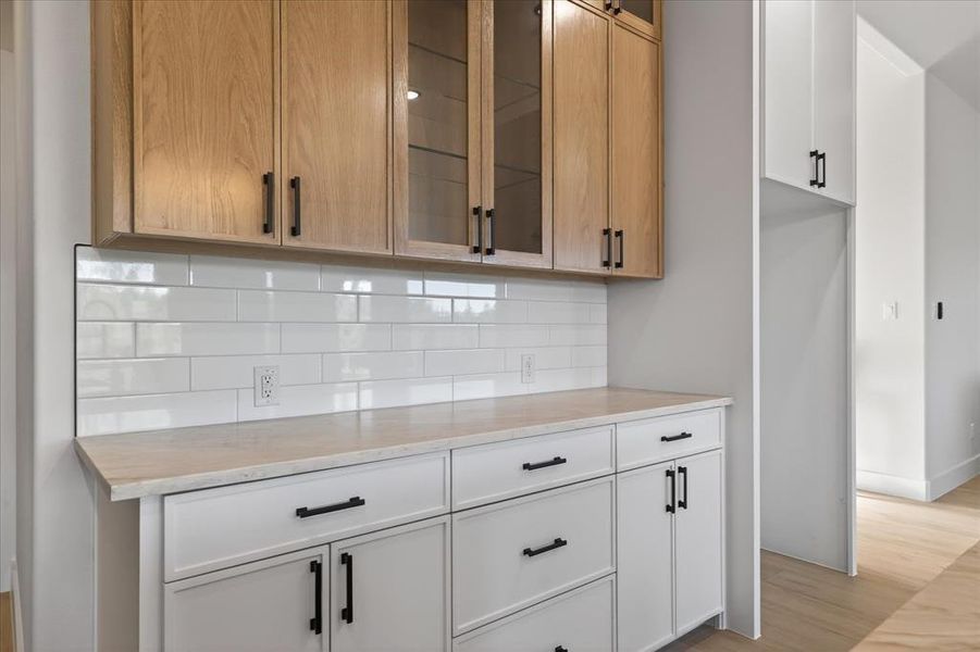 Furnished interior view inside a new home in , Celeste (Image 13).