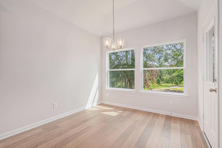 Spacious, unfurnished interior of a new home in Oakwood Ranch, Willis (Image 23).