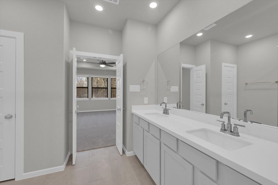 Furnished interior view inside a new home in Summer Place 35', Montgomery (Image 12). Furnished interior view inside a new home in Summer Place 35', Montgomery (Image 12).