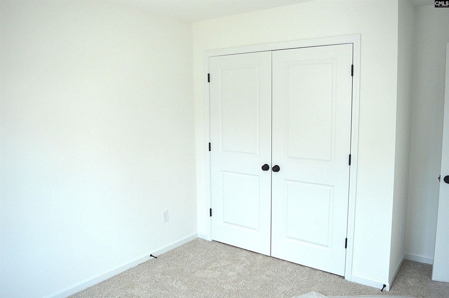 Spacious, unfurnished interior of a new home in Bickley Station, Irmo (Image 14).