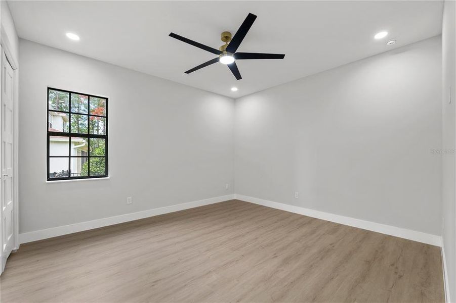 Spacious, unfurnished interior of a new home in , Brooksville (Image 24).