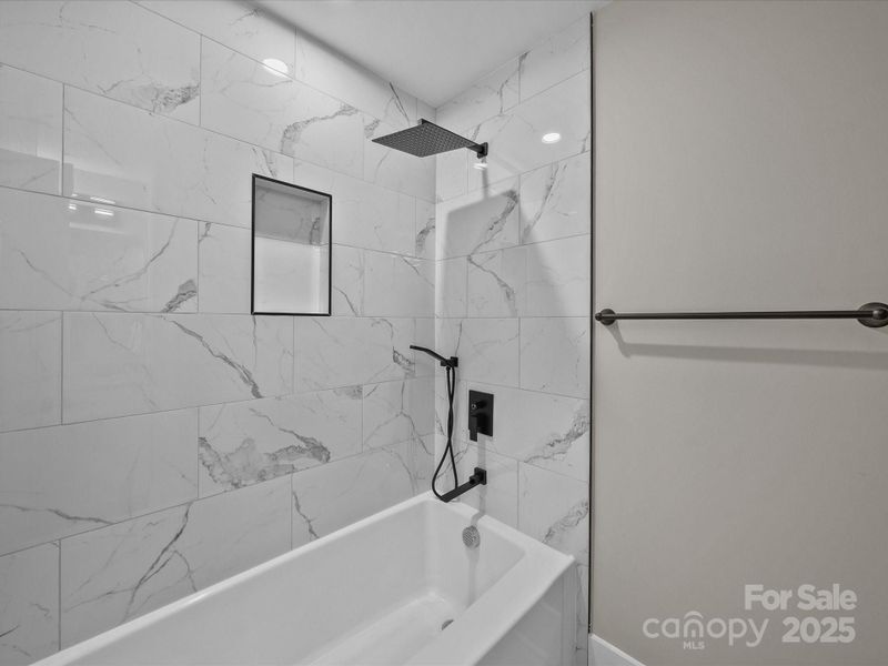 Image 34 of a home in .