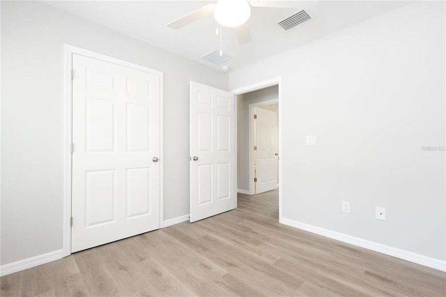 Spacious, unfurnished interior of a new home in , Bushnell (Image 28).