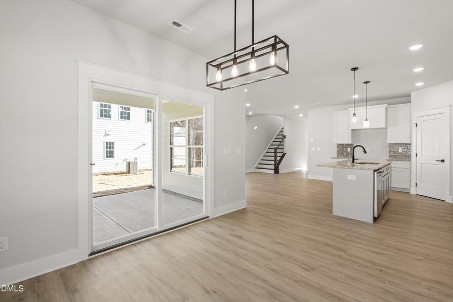 Kitchen - From Dining Far - DSC04502