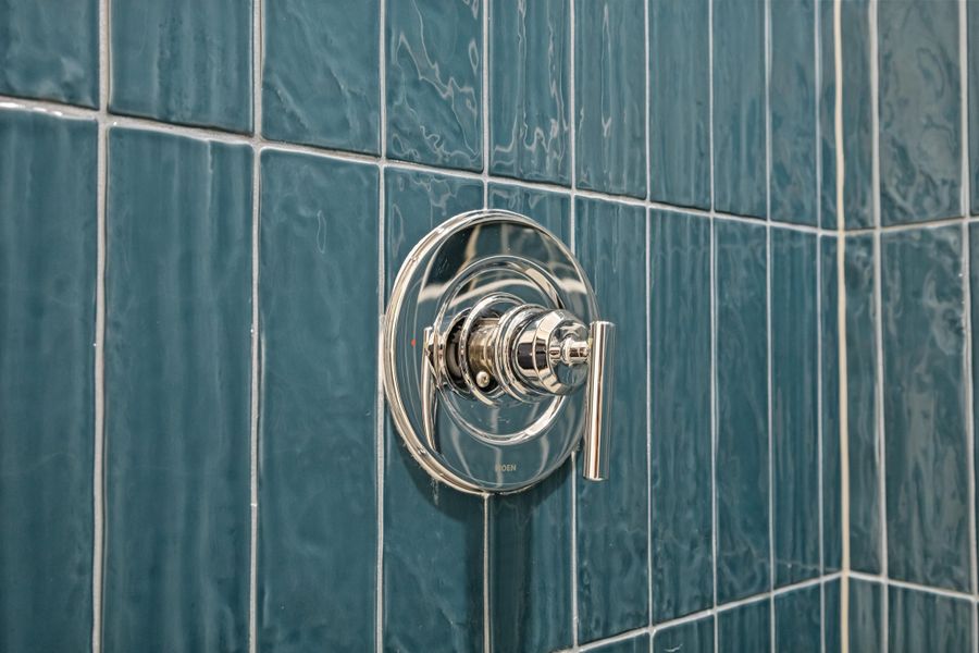 Close-up of interior finishes inside a home in Allen Park, Raleigh (Image 11).