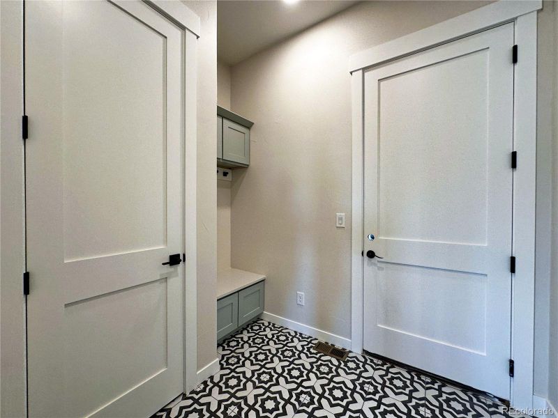 Spacious, unfurnished interior of a new home in , Longmont (Image 26). Spacious, unfurnished interior of a new home in , Longmont (Image 26).