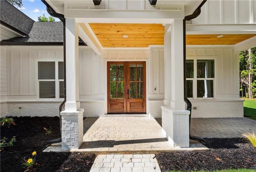 Exterior details and patio area of a home in , Jasper (Image 3).