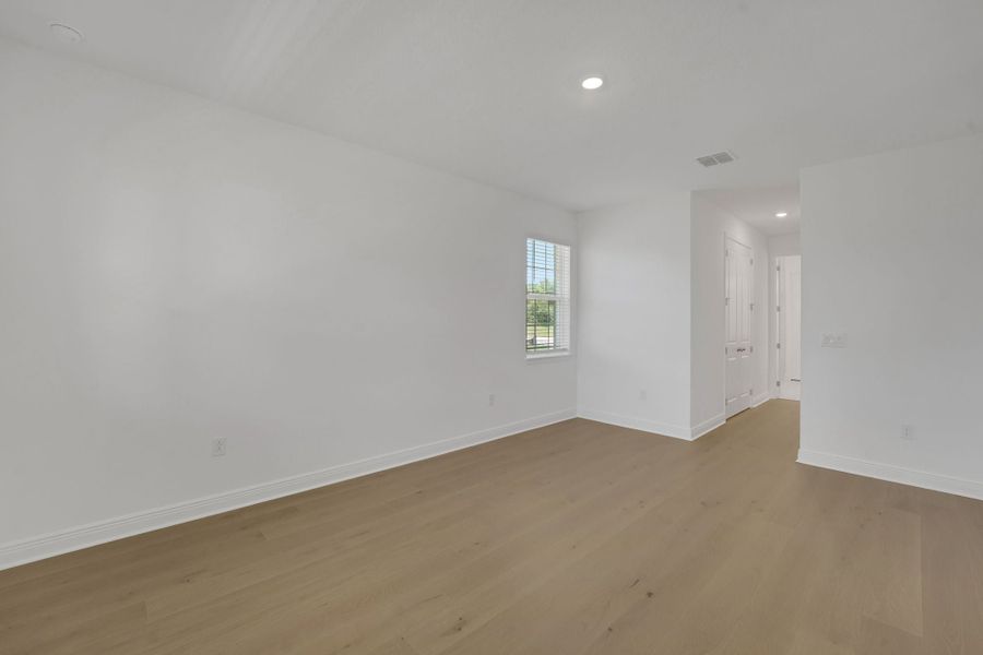 5br New Home in Winter Garden, FL.  - Slide 27