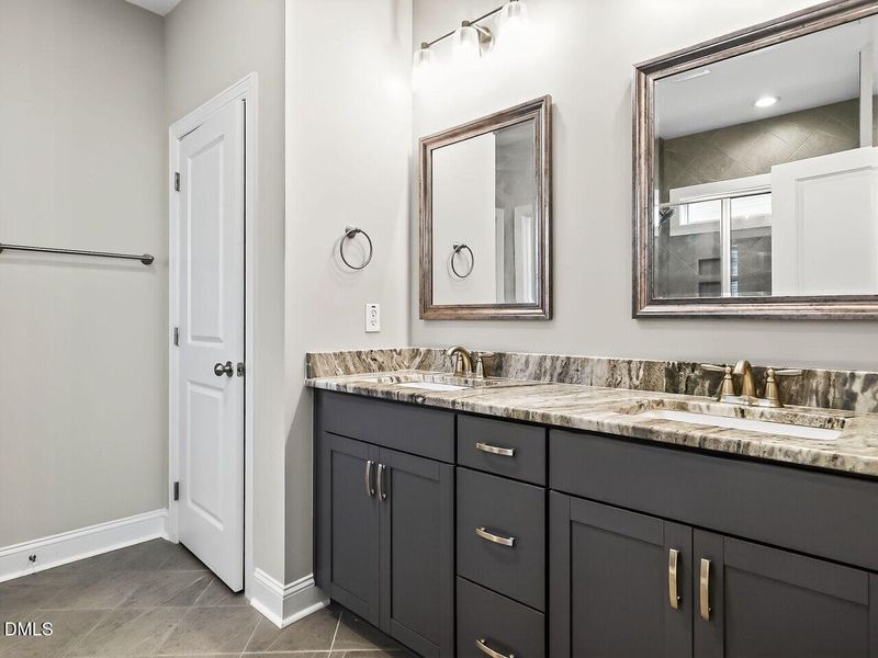 019-1280x960-bathroom 019-1280x960-bathroom