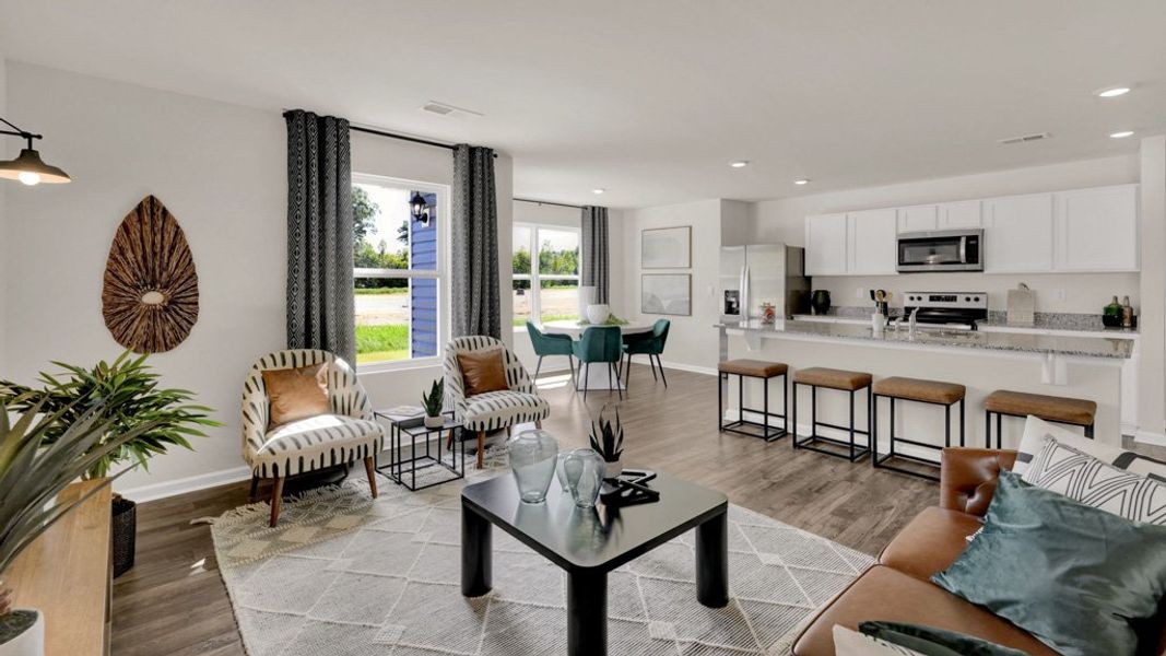 Furnished interior view inside a new home in Emory Creek, Harriman (Image 5).
