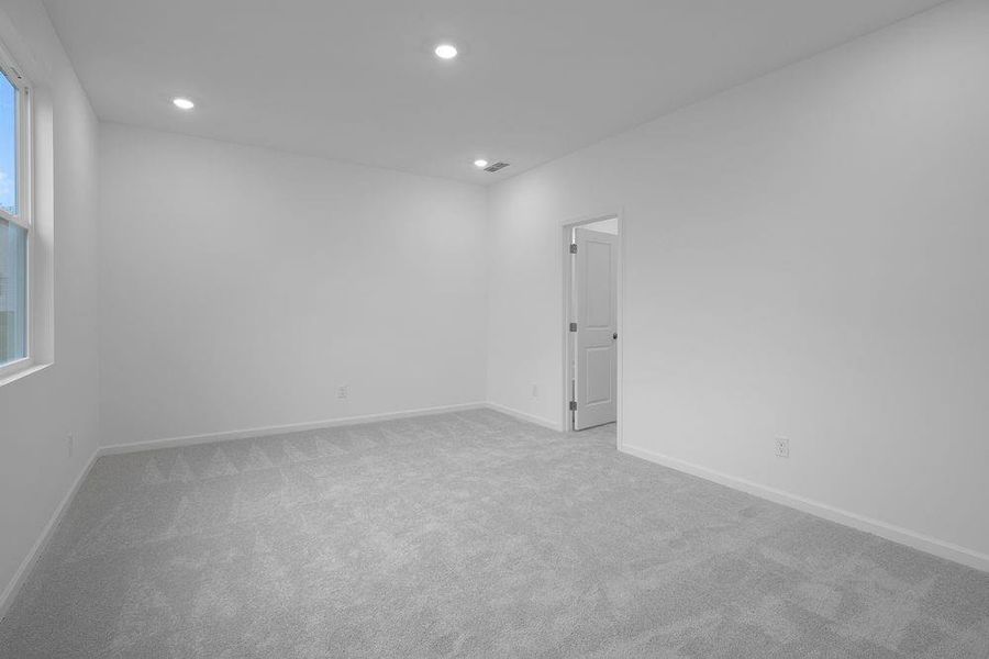 Spacious, unfurnished interior of a new home in Weatherfield, Buford (Image 14). Spacious, unfurnished interior of a new home in Weatherfield, Buford (Image 14).