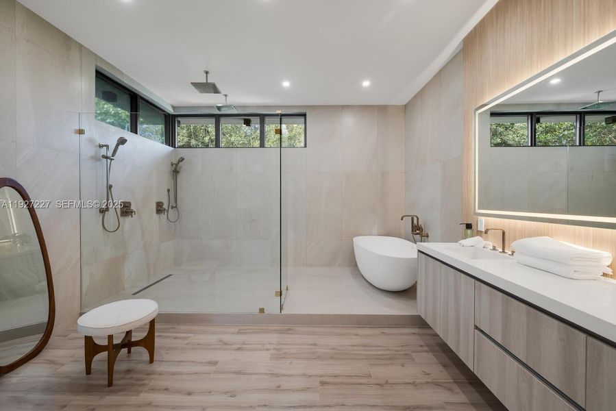 Furnished interior view inside a new home in , Biscayne Park (Image 13). Furnished interior view inside a new home in , Biscayne Park (Image 13).