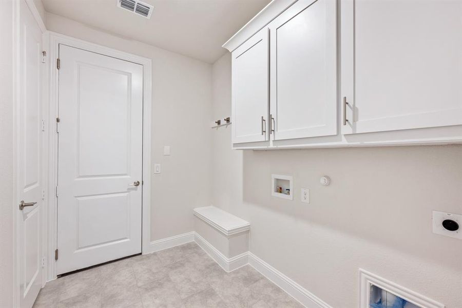 Furnished interior view inside a new home in Ridgepoint, Midlothian (Image 12). Furnished interior view inside a new home in Ridgepoint, Midlothian (Image 12).