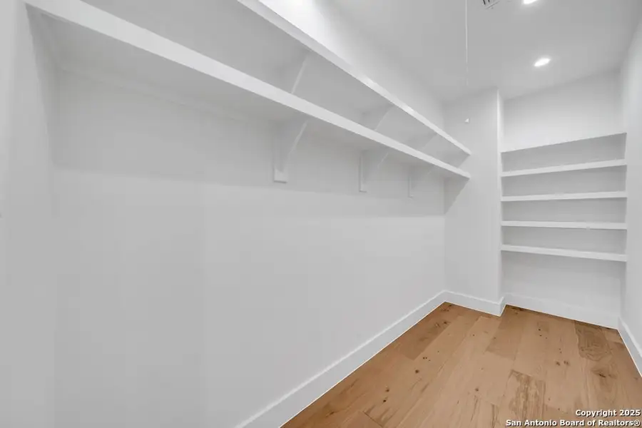 Spacious, unfurnished interior of a new home in , San Antonio (Image 43). Spacious, unfurnished interior of a new home in , San Antonio (Image 43).