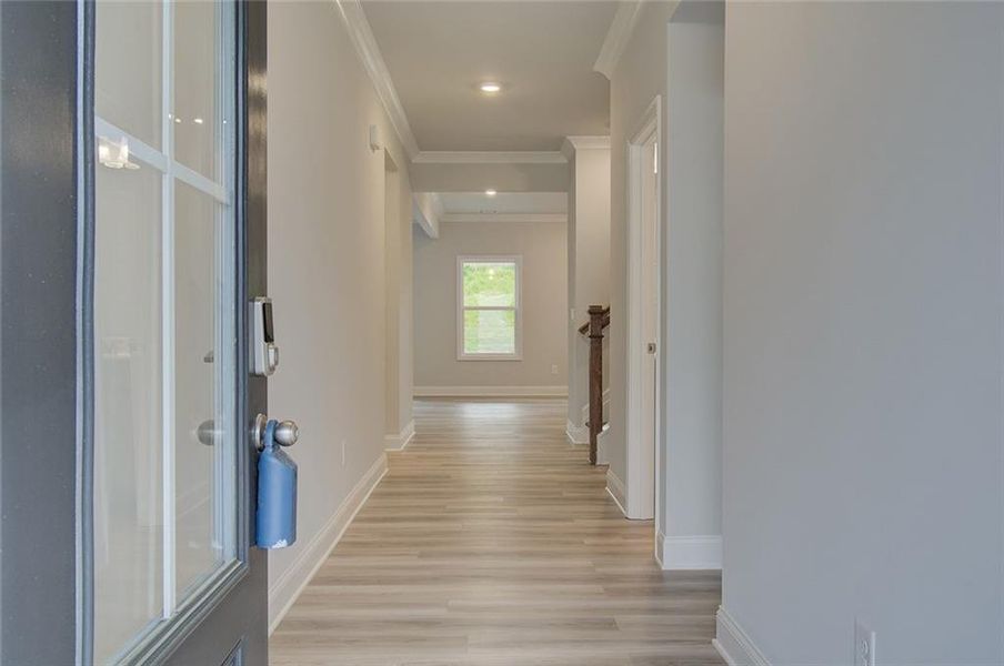 Spacious, unfurnished interior of a new home in Ponderosa Farms Manor, Gainesville (Image 37).