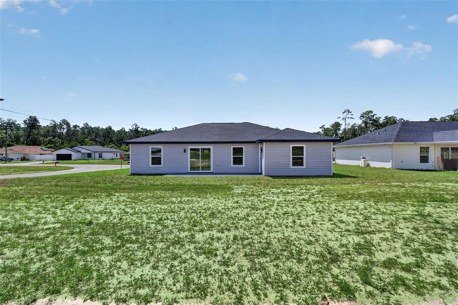 Exterior details and patio area of a home in , Dunnellon (Image 25). Exterior details and patio area of a home in , Dunnellon (Image 25).