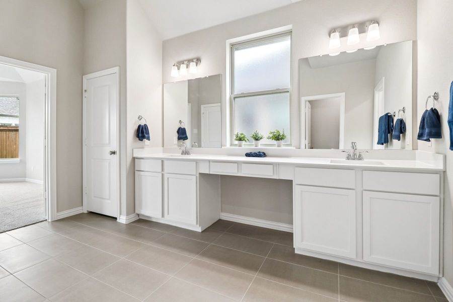 Owner's Bathroom Owner's Bathroom