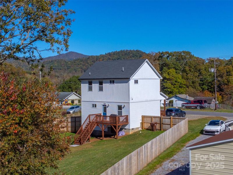 Image 42 of a home in . Image 42 of a home in .