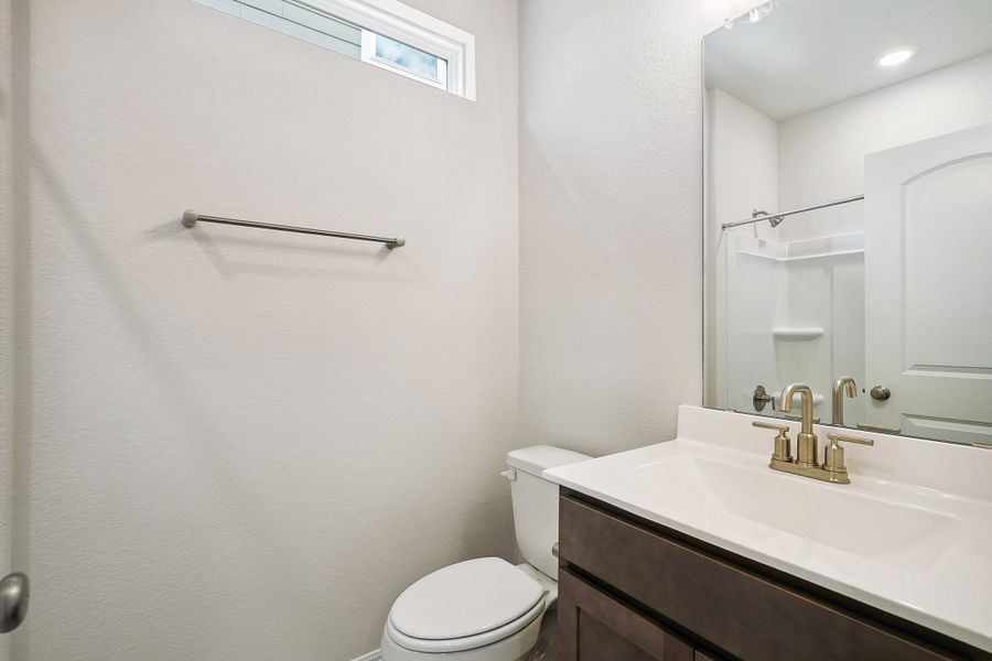 Image 53 representing the Blake by Ashton Woods in Rolling Glen, Hutto, TX.