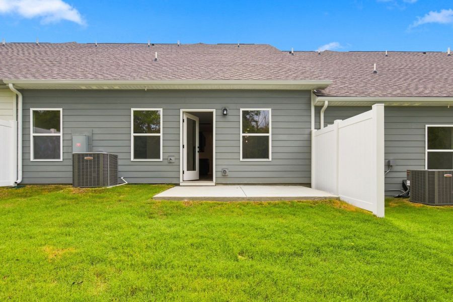 Exterior details and patio area of a home in Spring Branch, Smyrna (Image 4).