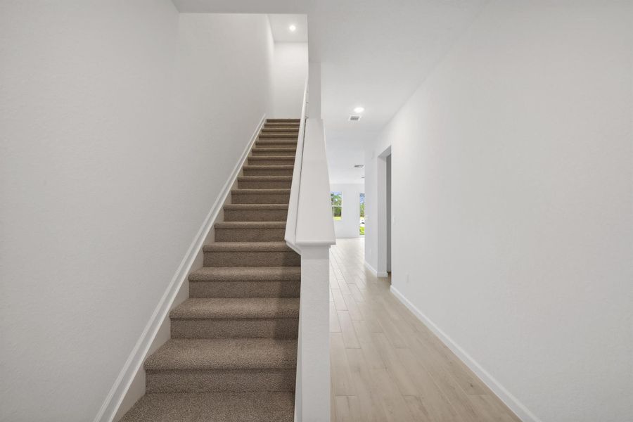 Spacious, unfurnished interior of a new home in , Stuart (Image 14).